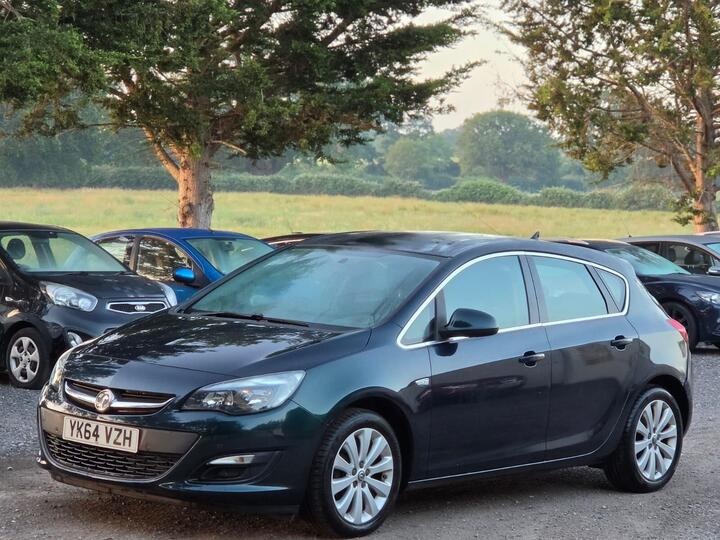 Vauxhall Astra 1.6 16v Tech Line Euro 5 5dr