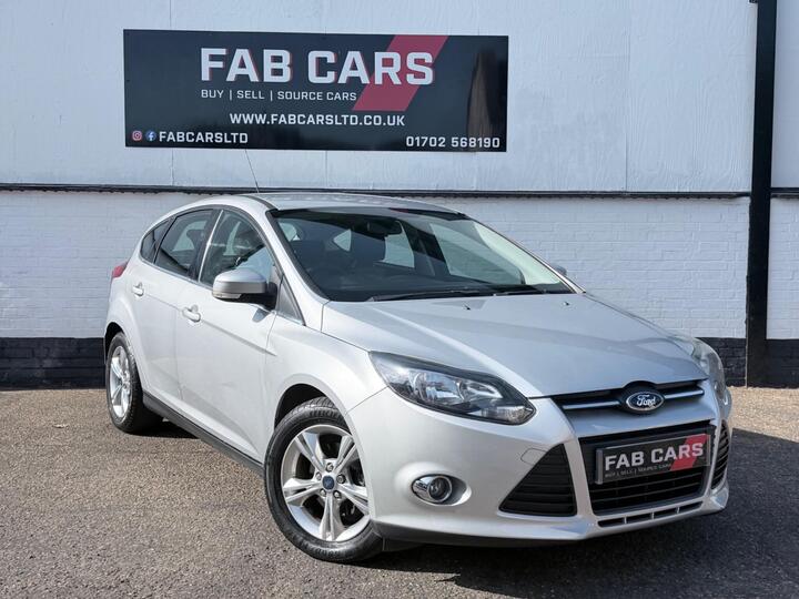 Ford Focus 1.6 Zetec Powershift Euro 5 5dr