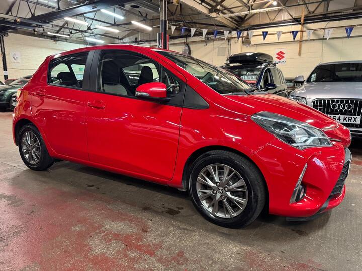 Toyota Yaris 1.5 VVT-i Icon CVT Euro 6 5dr