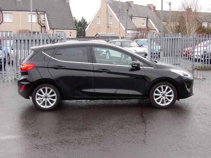 Ford Fiesta 1.0T EcoBoost Titanium Euro 6 (s/s) 5dr
