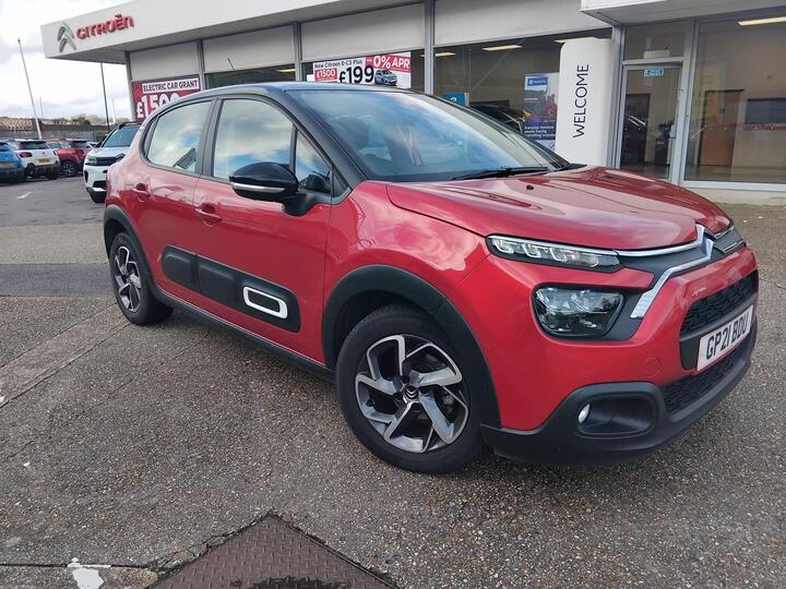 Citroen C3 1.2 PureTech Shine Euro 6 (s/s) 5dr Citroen C3 1.2 PureTech Shine Euro 6 (s/s) 5dr