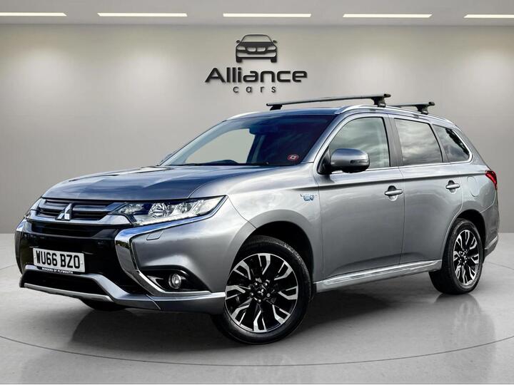 Mitsubishi Outlander 2.0h 12kWh GX4h CVT 4WD Euro 6 (s/s) 5dr Mitsubishi Outlander 2.0h 12kWh GX4h CVT 4WD Euro 6 (s/s) 5dr