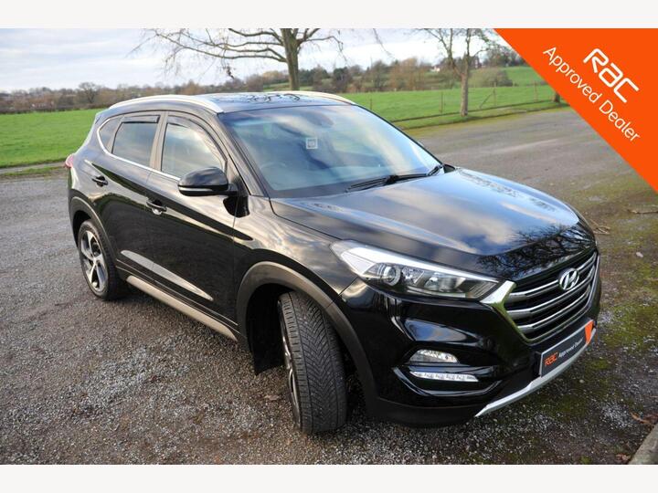 Hyundai TUCSON 1.7 CRDi Blue Drive Premium DCT Euro 6 (s/s) 5dr Hyundai TUCSON 1.7 CRDi Blue Drive Premium DCT Euro 6 (s/s) 5dr