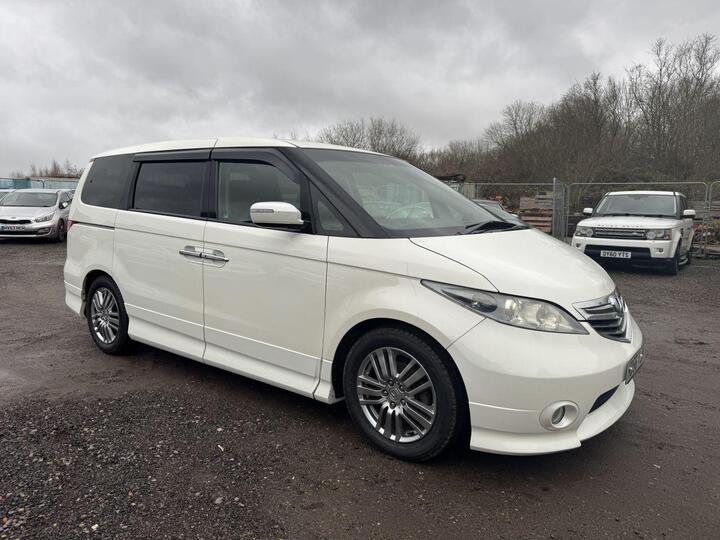 Honda ELYSION RR1 2.4 I-VTEC PETROL