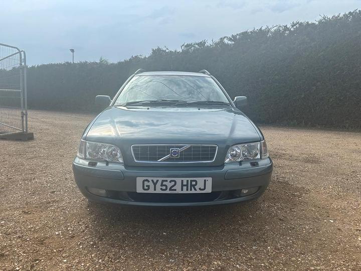 Volvo V40 1.9 SE 5dr