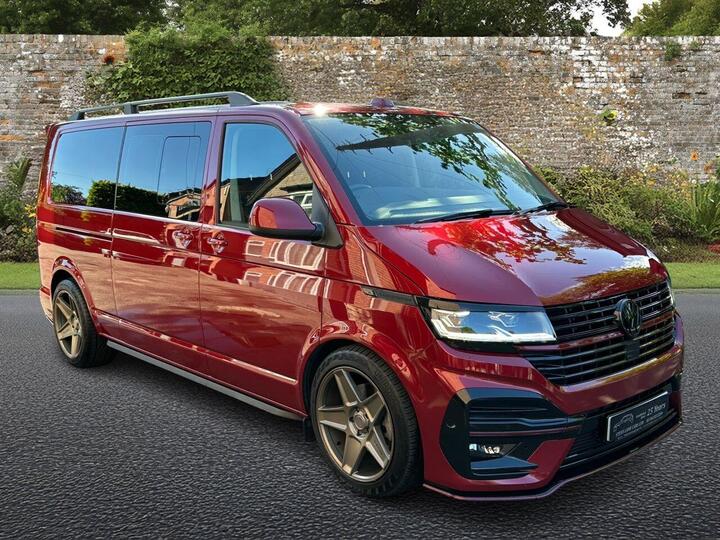 Volkswagen TRANSPORTER 2.0 TDI T32 Highline Kombi DSG FWD LWB High Roof Euro 6 (s/s) 5dr Volkswagen TRANSPORTER 2.0 TDI T32 Highline Kombi DSG FWD LWB High Roof Euro 6 (s/s) 5dr