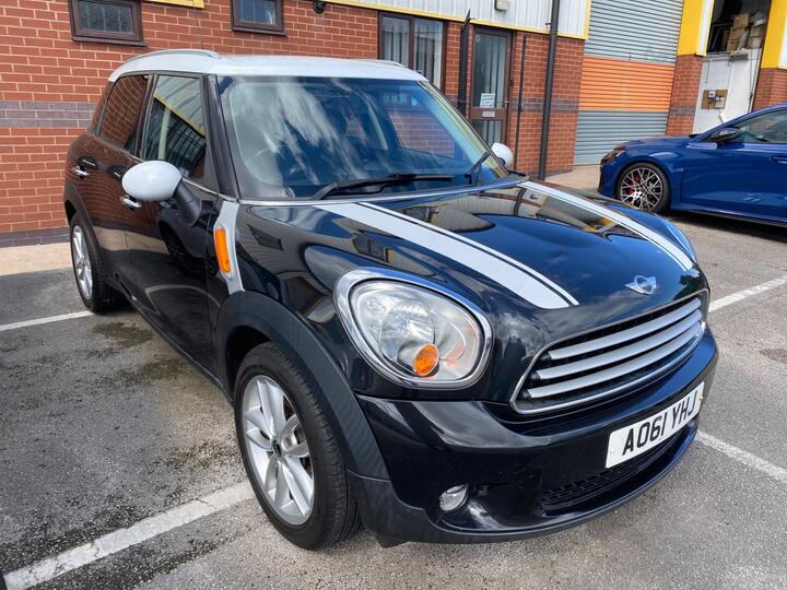 MINI Countryman 1.6 Cooper Euro 5 (s/s) 5dr MINI Countryman 1.6 Cooper Euro 5 (s/s) 5dr