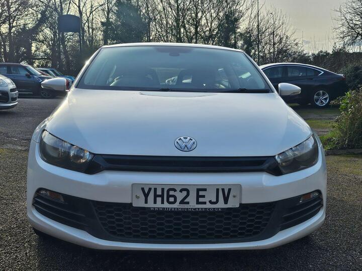 Volkswagen Scirocco 2.0 TDI BlueMotion Tech Euro 5 (s/s) 3dr (Nav)