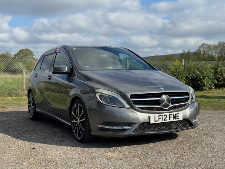 Mercedes-Benz B Class 1.6 B180 BlueEfficiency Sport MPV 5dr Petrol 7G-DCT Euro 5 (s/s) (122 Ps) Mercedes-Benz B Class 1.6 B180 BlueEfficiency Sport MPV 5dr Petrol 7G-DCT Euro 5 (s/s) (122 Ps)