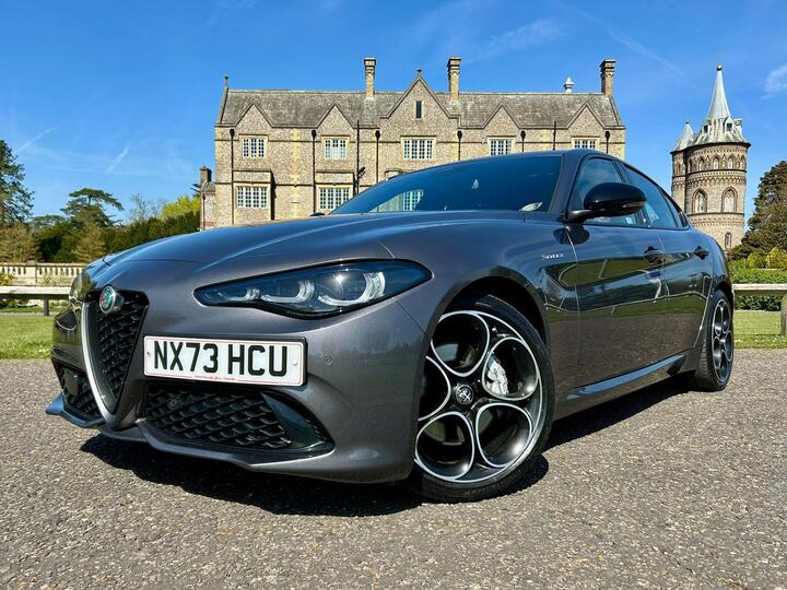 Alfa Romeo Giulia 2.0T Veloce Auto Euro 6 (s/s) 4dr Alfa Romeo Giulia 2.0T Veloce Auto Euro 6 (s/s) 4dr
