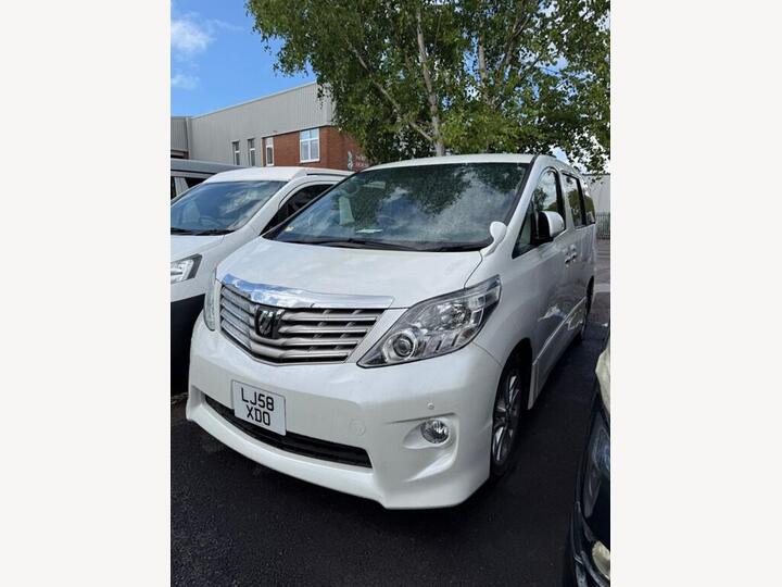 Toyota Alphard 3.5 ULEZ Pearl White