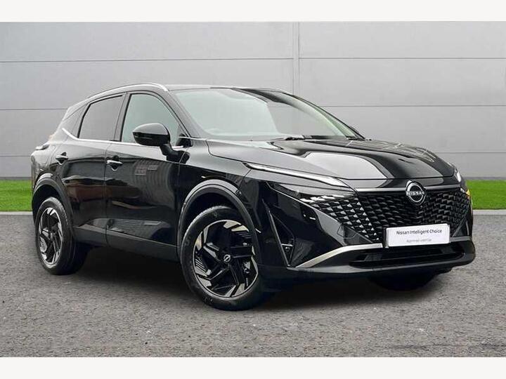 Nissan Qashqai 1.3 DIG-T MH N-CONNECTA 5DR Nissan Qashqai 1.3 DIG-T MH N-CONNECTA 5DR