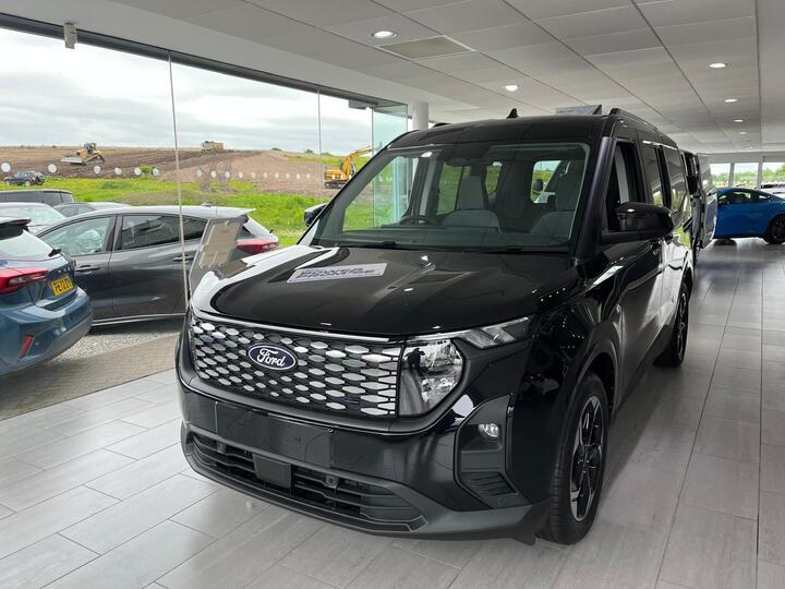Ford E-Tourneo Courier 43kWh Titanium Auto 5dr