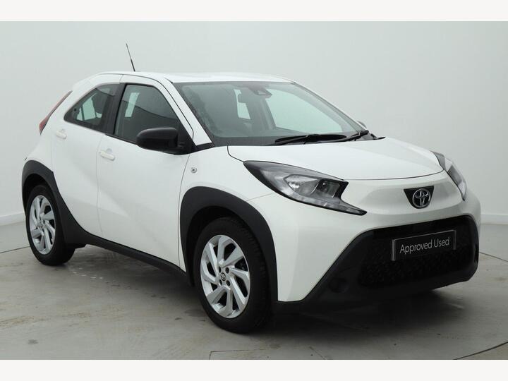 Toyota Aygo X 1.0 VVT-i Pure X-shift Euro 6 (s/s) 5dr Toyota Aygo X 1.0 VVT-i Pure X-shift Euro 6 (s/s) 5dr