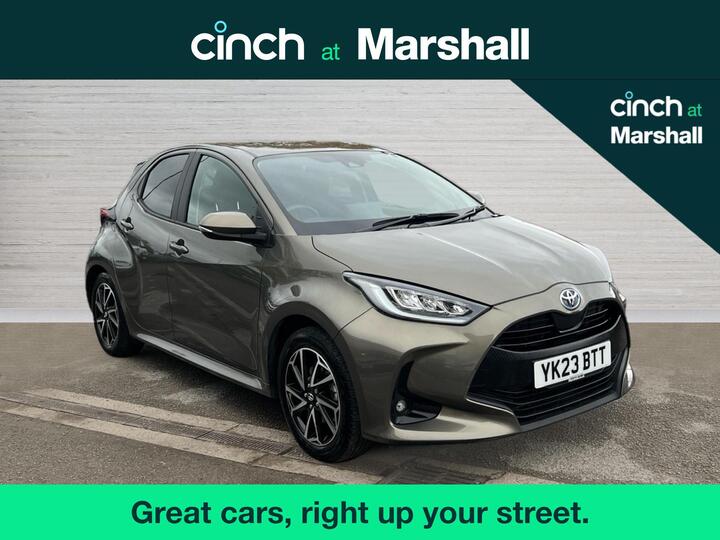 Toyota Yaris 1.5 VVT-h Design E-CVT Euro 6 (s/s) 5dr Toyota Yaris 1.5 VVT-h Design E-CVT Euro 6 (s/s) 5dr