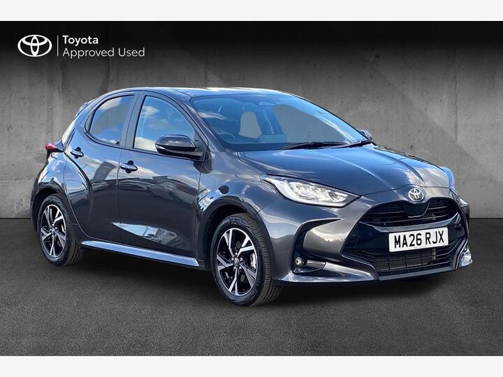 Toyota Yaris 1.5 VVT-h Design E-CVT Euro 6 (s/s) 5dr