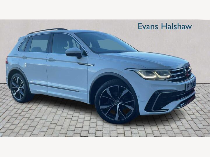 Volkswagen TIGUAN DIESEL ESTATE 2.0 TDI R-Line DSG Euro 6 (s/s) 5dr Volkswagen TIGUAN DIESEL ESTATE 2.0 TDI R-Line DSG Euro 6 (s/s) 5dr