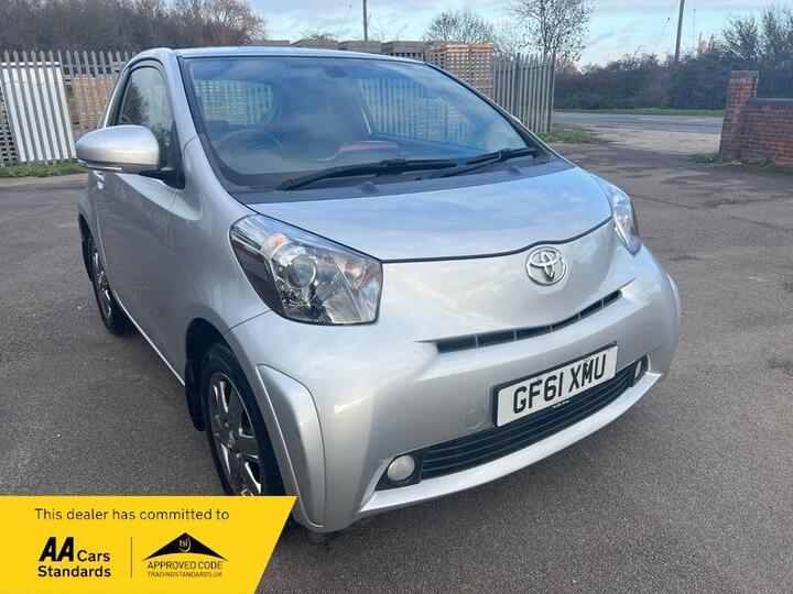 Toyota IQ 1.0 VVT-i 2 Multidrive Euro 5 3dr