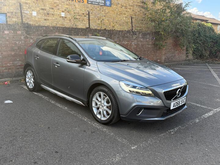 Volvo V40 Cross Country 2.0 D2 Pro Auto Euro 6 (s/s) 5dr