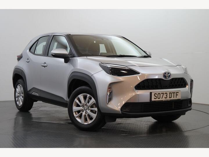 Toyota Yaris Cross 1.5 VVT-h Icon E-CVT Euro 6 (s/s) 5dr Toyota Yaris Cross 1.5 VVT-h Icon E-CVT Euro 6 (s/s) 5dr