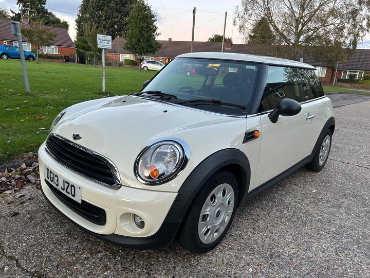 MINI Hatch 1.6 First Euro 6 3dr