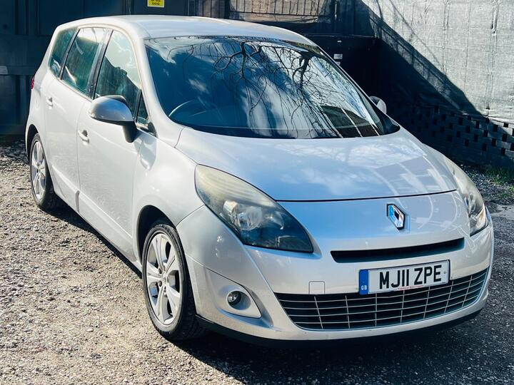 Renault Grand Scenic 1.6 VVT Dynamique TomTom Euro 5 5dr