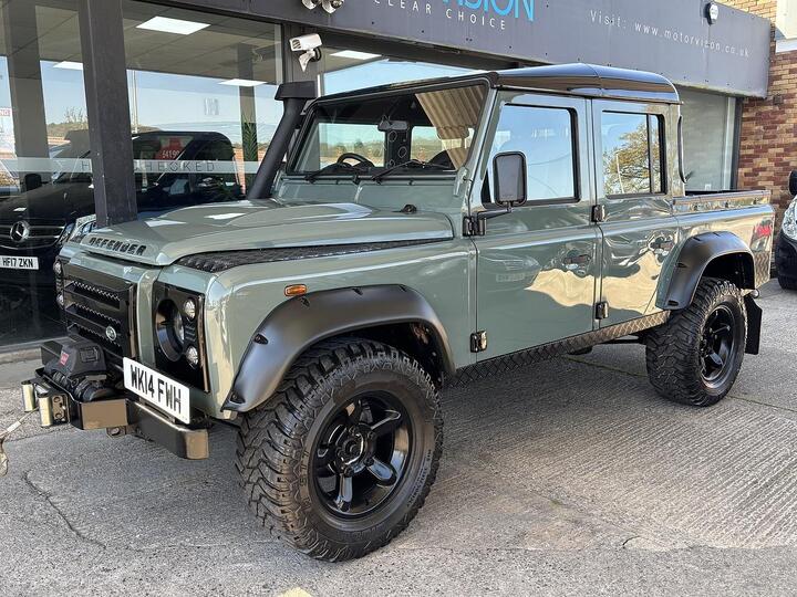 Land Rover Defender 110 Pickup 2.2 4dr Pickup Manual Diesel Land Rover Defender 110 Pickup 2.2 4dr Pickup Manual Diesel