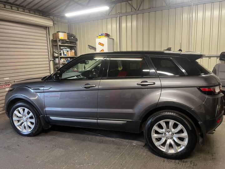 Land Rover Range Rover Evoque 2.0 TD4 SE 4WD Euro 6 (s/s) 5dr