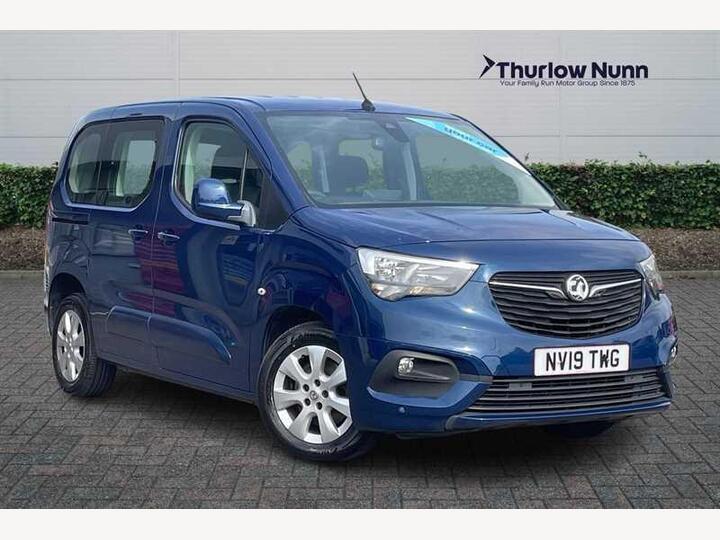 Vauxhall Combo Life 1.2 Turbo Energy Euro 6 (s/s) 5dr (7 Seat) Vauxhall Combo Life 1.2 Turbo Energy Euro 6 (s/s) 5dr (7 Seat)