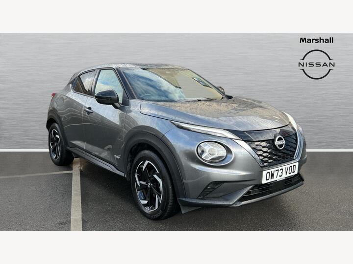 Nissan Juke 1.6 N-Connecta Auto Euro 6 5dr Nissan Juke 1.6 N-Connecta Auto Euro 6 5dr