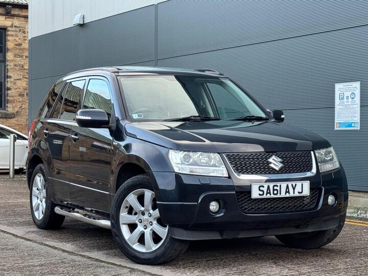 Suzuki Grand Vitara 1.9 DDiS SZ5 4WD Euro 5 5dr Suzuki Grand Vitara 1.9 DDiS SZ5 4WD Euro 5 5dr