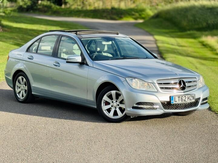 Mercedes-Benz C Class 1.6 C180 BlueEfficiency Executive SE G-Tronic+ Euro 5 (s/s) 4dr