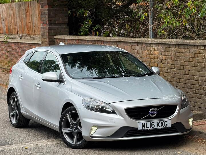 Volvo V40 2.0 D2 R-Design Nav Euro 6 (s/s) 5dr