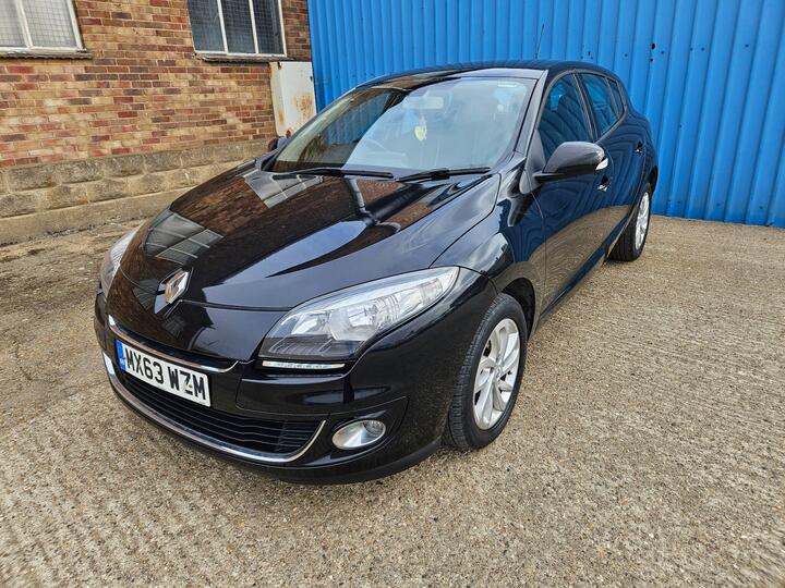 Renault Megane 1.5 DCi Dynamique TomTom Euro 5 (s/s) 5dr Renault Megane 1.5 DCi Dynamique TomTom Euro 5 (s/s) 5dr