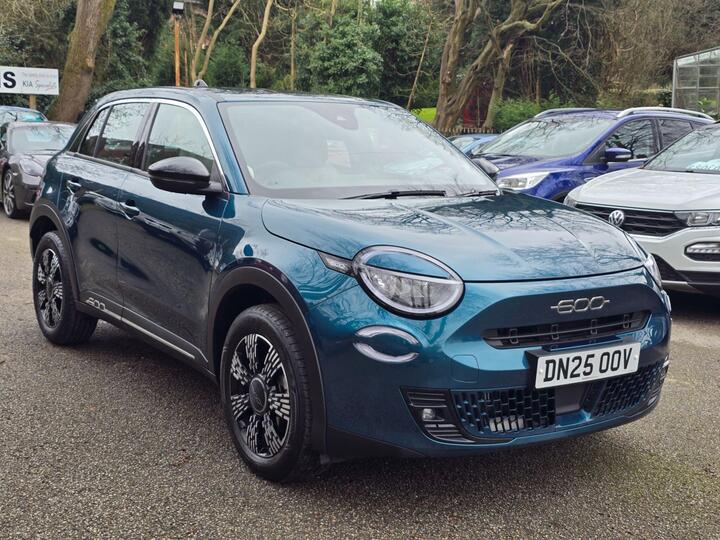 Fiat 600 1.2 MHEV E-DCT Euro 6 (s/s) 5dr