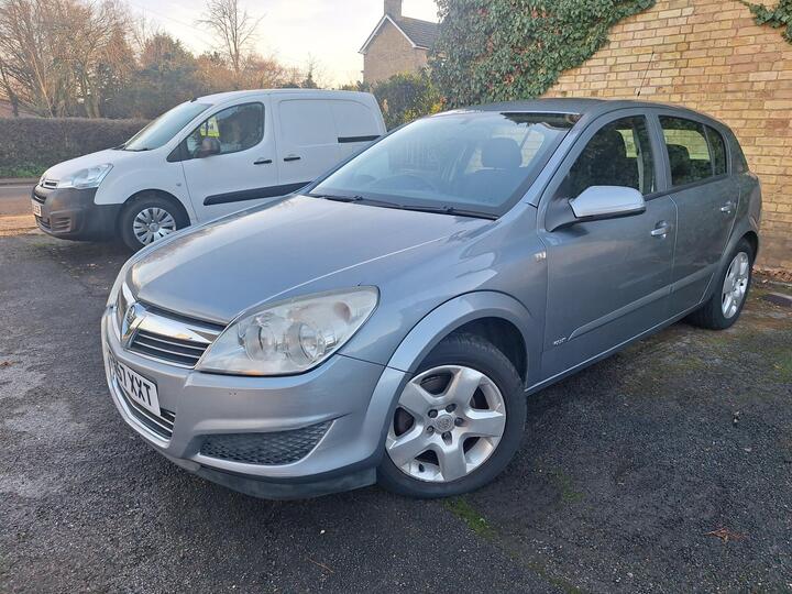 Vauxhall Astra 1.4i 16v Club 5dr