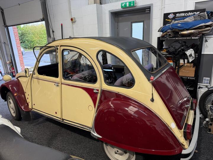 Citroen 2 CV 0.6 Dolly 4dr Citroen 2 CV 0.6 Dolly 4dr