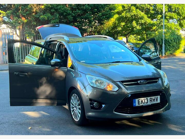 Ford Grand C-Max 1.0T EcoBoost Titanium Euro 5 (s/s) 5dr