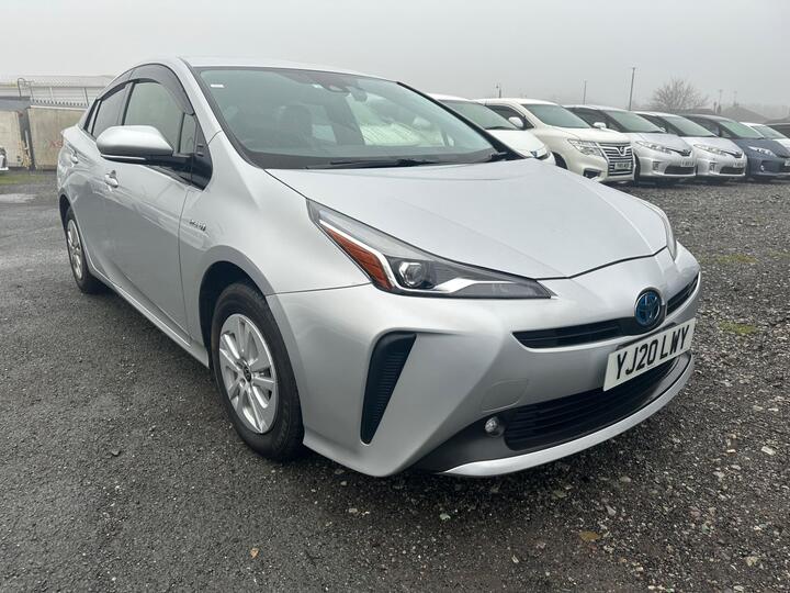 Toyota Prius 1.8 VVT-h Business Edition Plus Euro 6 Toyota Prius 1.8 VVT-h Business Edition Plus Euro 6