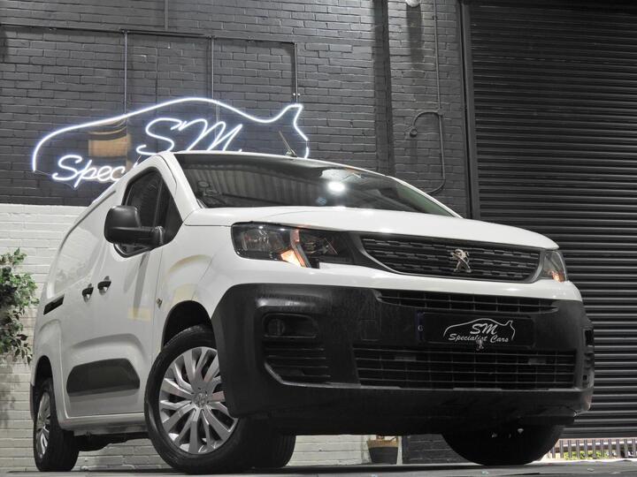 Peugeot PARTNER 1.5 BlueHDi 950 Professional Long Panel Van 6dr Diesel Manual LWB Euro 6 (100 Bhp)