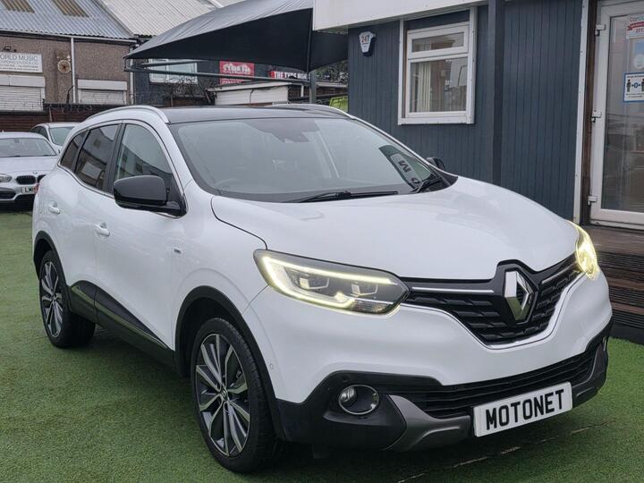 Renault KADJAR 1.2 TCe Signature S Nav EDC Euro 6 (s/s) 5dr Renault KADJAR 1.2 TCe Signature S Nav EDC Euro 6 (s/s) 5dr