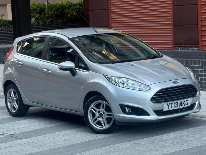 Ford Fiesta 1.6 Zetec Powershift Euro 5 5dr