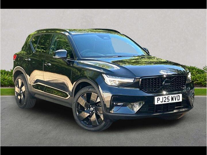 Volvo XC40 2.0 B4 MHEV Plus Black Edition DCT Auto Euro 6 (s/s) 5dr