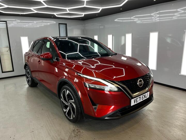 Nissan Qashqai 1.3 DIG-T MHEV Tekna+ XTRON Euro 6 (s/s) 5dr
