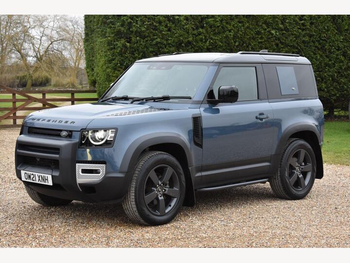 Land Rover Defender 90 3.0 D250 MHEV HSE Auto 4WD Euro 6 (s/s) 3dr Land Rover Defender 90 3.0 D250 MHEV HSE Auto 4WD Euro 6 (s/s) 3dr