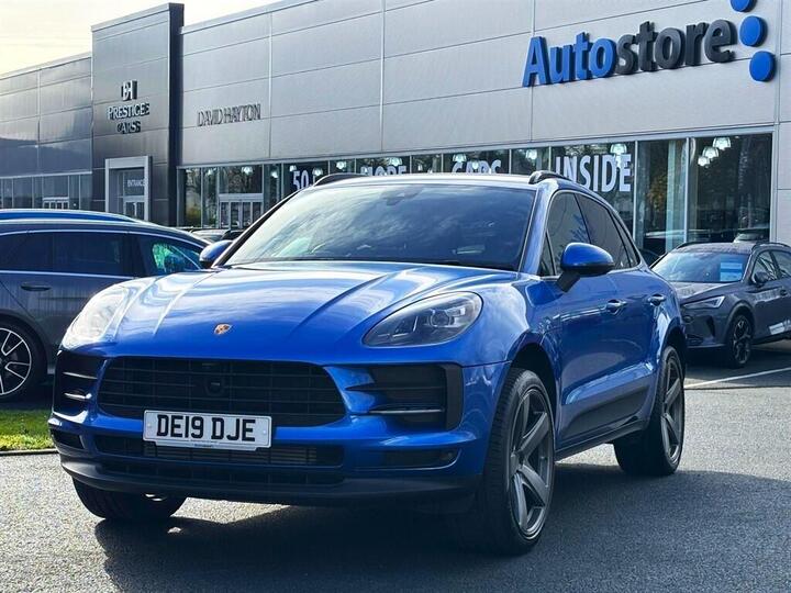 Porsche Macan 2.0T PDK 4WD Euro 6 (s/s) 5dr Porsche Macan 2.0T PDK 4WD Euro 6 (s/s) 5dr