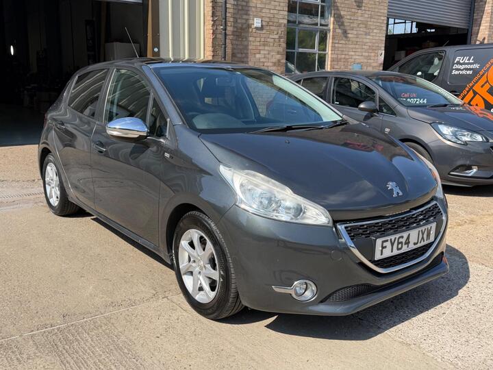Peugeot 208 1.2 VTi PureTech Style Euro 5 5dr