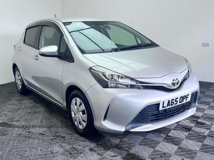 Toyota Yaris 1.33 Dual VVT-i Icon Hatchback 5dr Petrol Multidrive S Euro 6 (Safety Sense) (99 Ps)