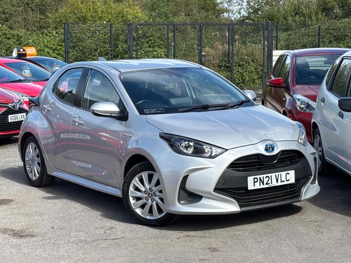 Toyota Yaris 1.5 VVT-h Icon E-CVT Euro 6 (s/s) 5dr