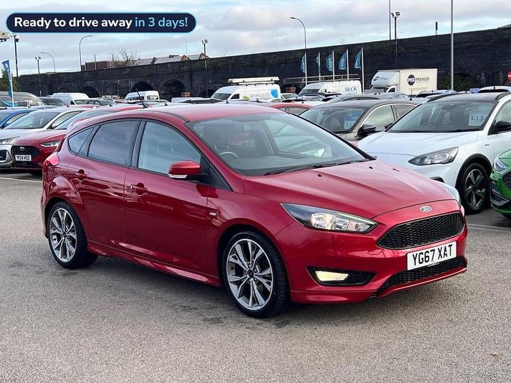 Ford FOCUS 1.0T EcoBoost ST-Line Euro 6 (s/s) 5dr